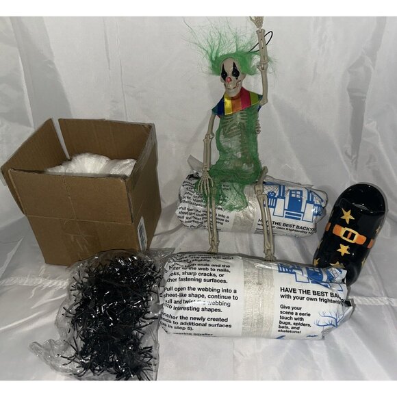 3 x Stretchy Spider Web Halloween Cobweb With Scary Spiders Witch Shoe Skeleton - Picture 2 of 10